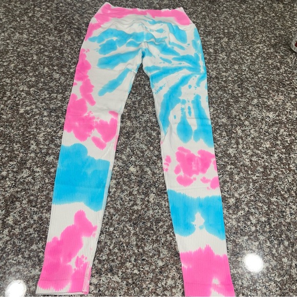 Spiritual Gangster
x Grateful Dead Metta Leggings - Picture 3 of 7
